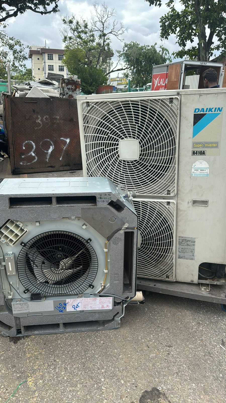 Servicing work in Yishun